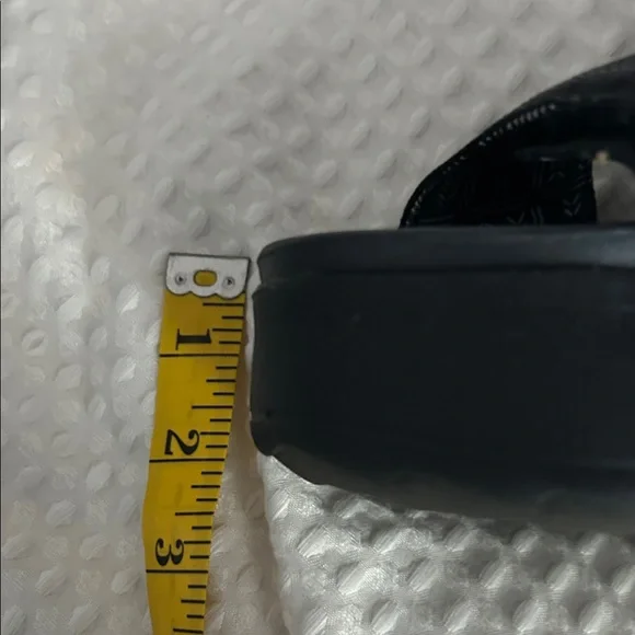 Hey Dude Black Slide Sandals size 9 wide - Picture 9 of 9